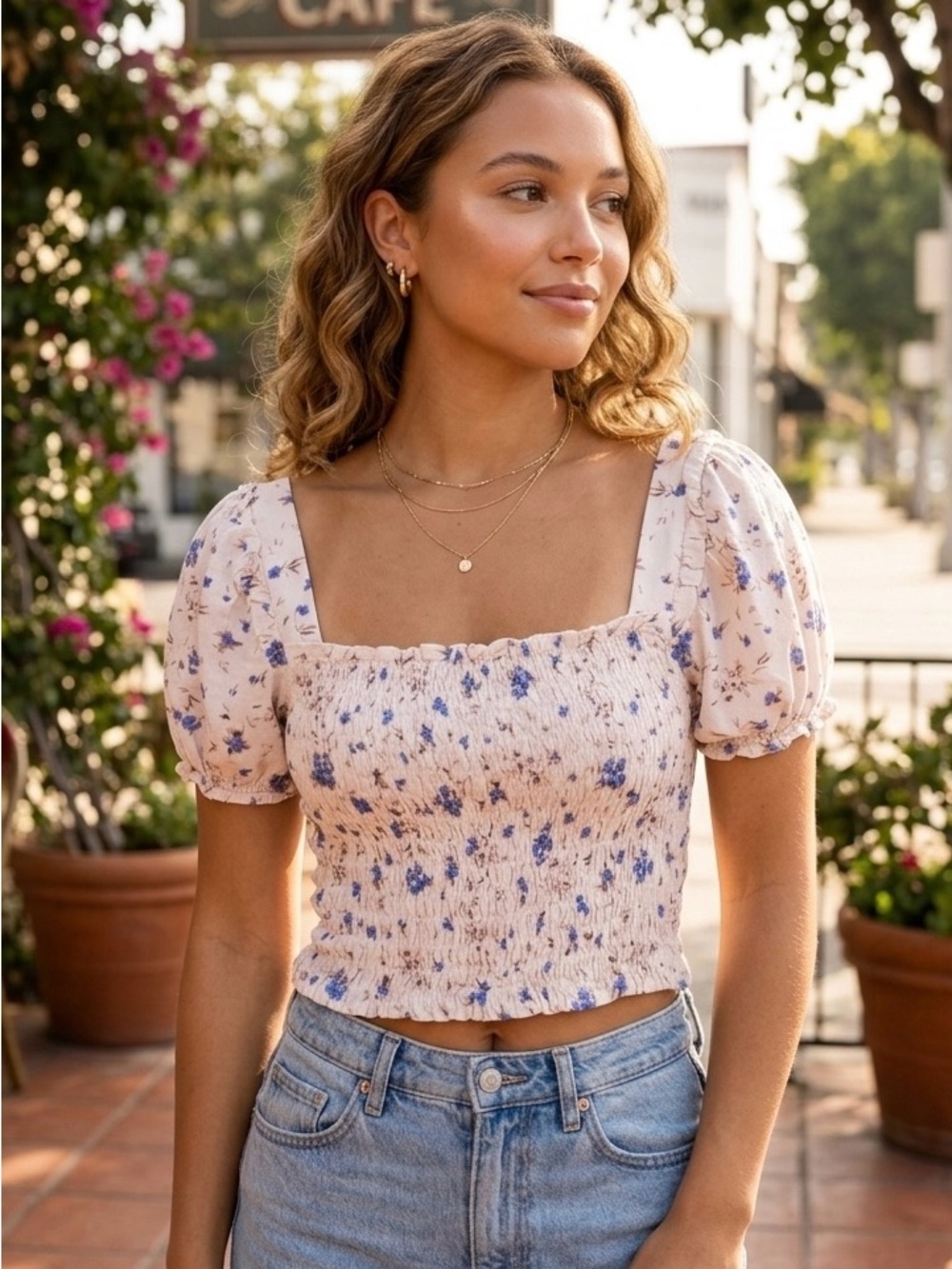 Monteau LA Floral Smocked Crop Top Size S Puff Sleeve Cream Blue Cottagecore